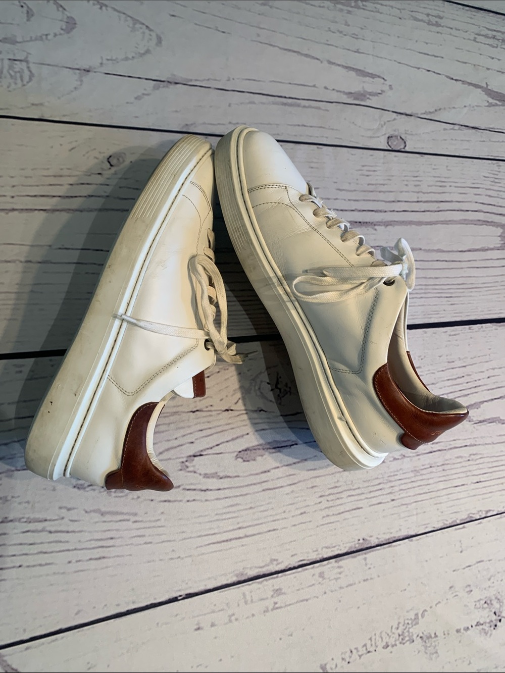 🎉NEW LISTING!🎉Goodman White Leather Men's Sneakers with Brown Accents